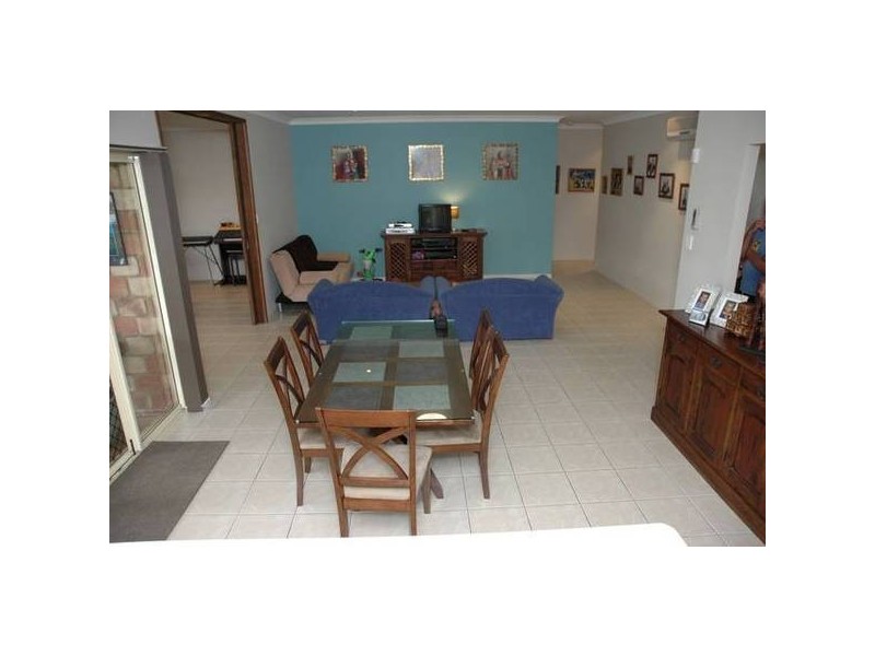 Flinders View QLD 4305