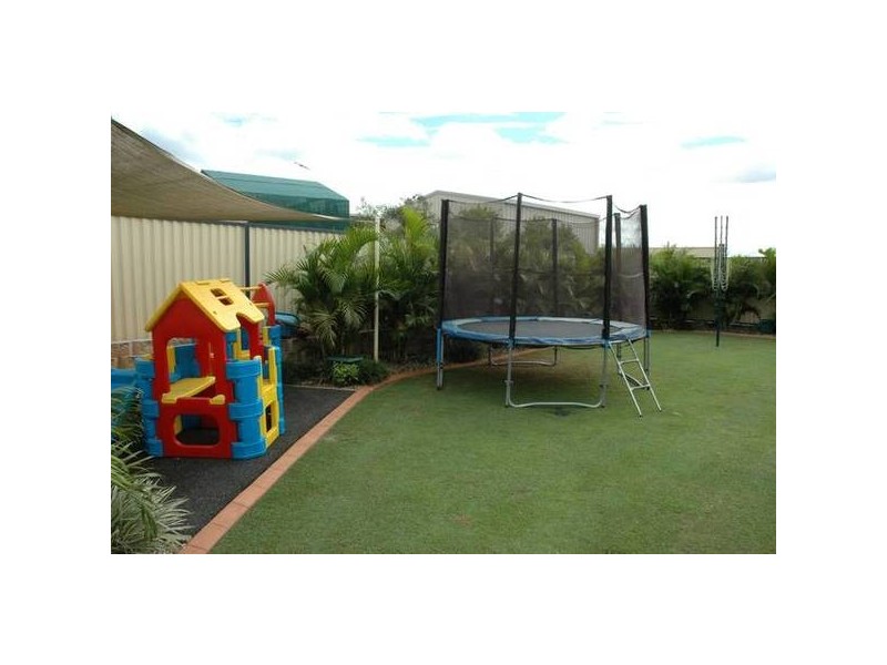 Flinders View QLD 4305