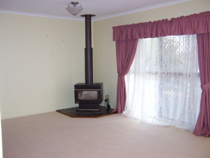 14 Lance Drive, Flinders View QLD 4305