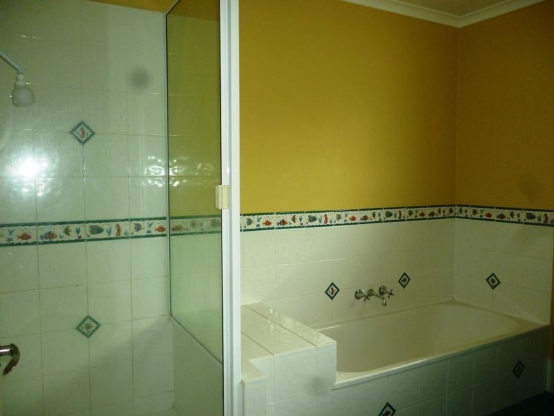 14 Lance Drive, Flinders View QLD 4305