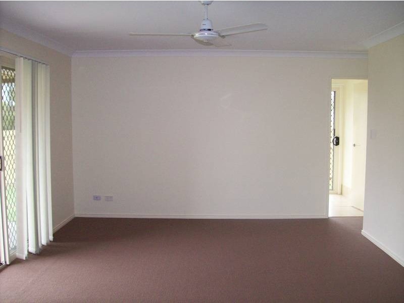 2 Rhiannon Drive, Flinders View QLD 4305