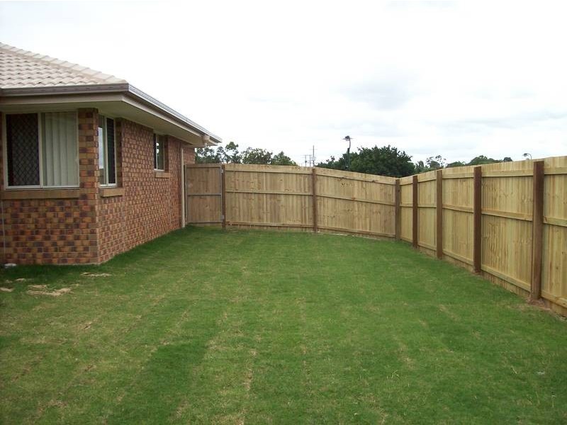 2 Rhiannon Drive, Flinders View QLD 4305