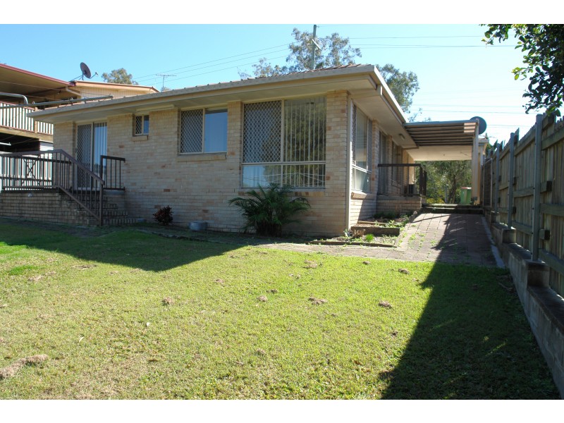 77 Cranes Road, North Ipswich QLD 4305