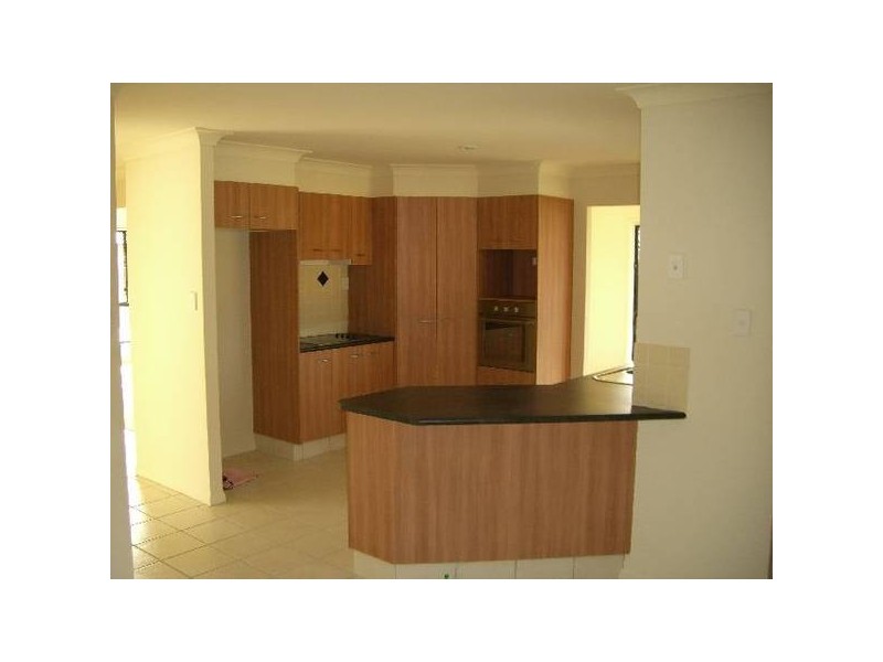 60-65 Honeyeater Place, Lowood QLD 4311