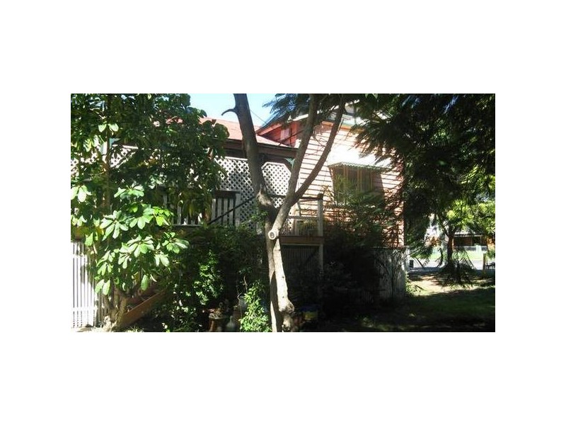 17A RAILWAY STREET, Booval QLD 4304