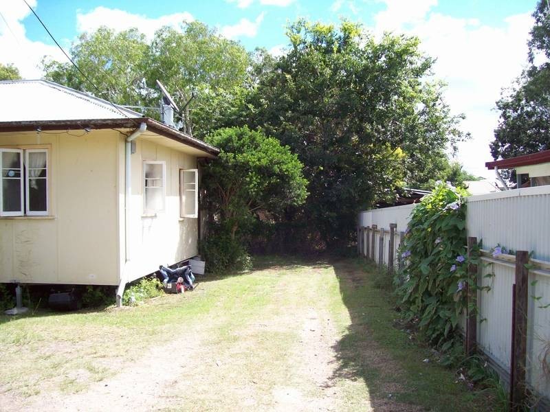 Silkstone QLD 4304