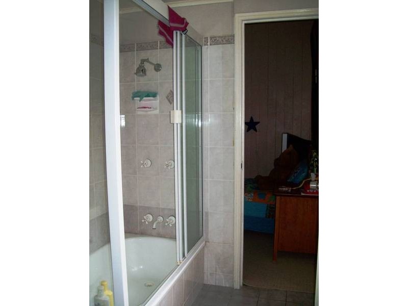 75 Downs Street, North Ipswich QLD 4305