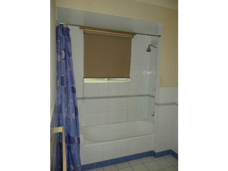 68 Cothill Road, Silkstone QLD 4304