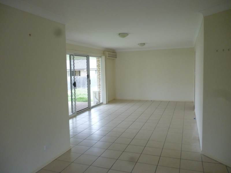 4 Rhiannon Drive, Flinders View QLD 4305