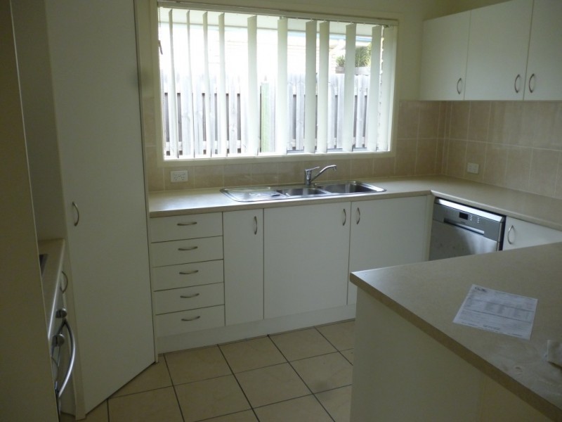 4 Rhiannon Drive, Flinders View QLD 4305