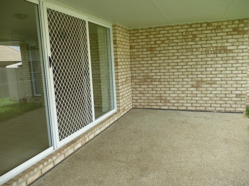 4 Rhiannon Drive, Flinders View QLD 4305