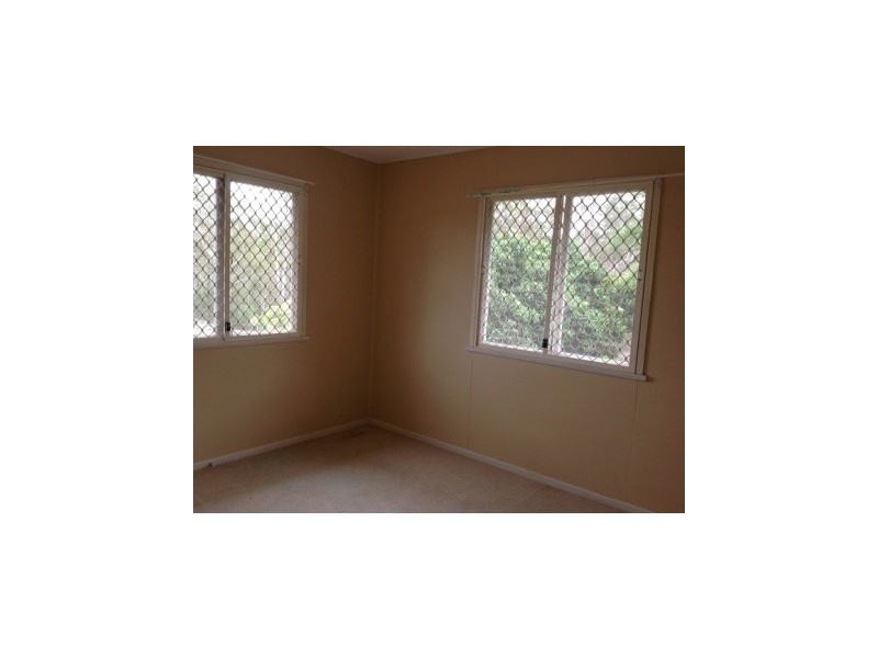 19 Greasley Street, Tivoli QLD 4305