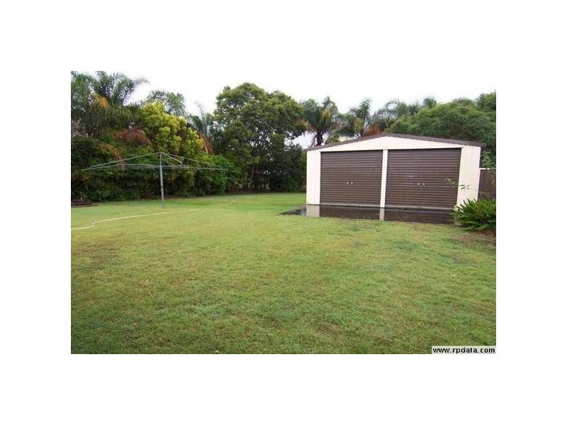 27 Bell Street, Walloon QLD 4306