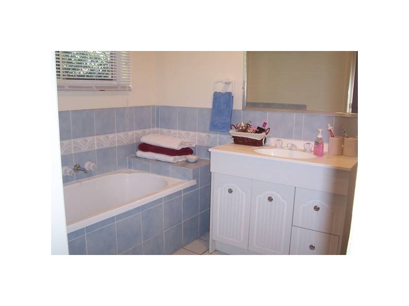 58 COWLEY DRIVE, Flinders View QLD 4305