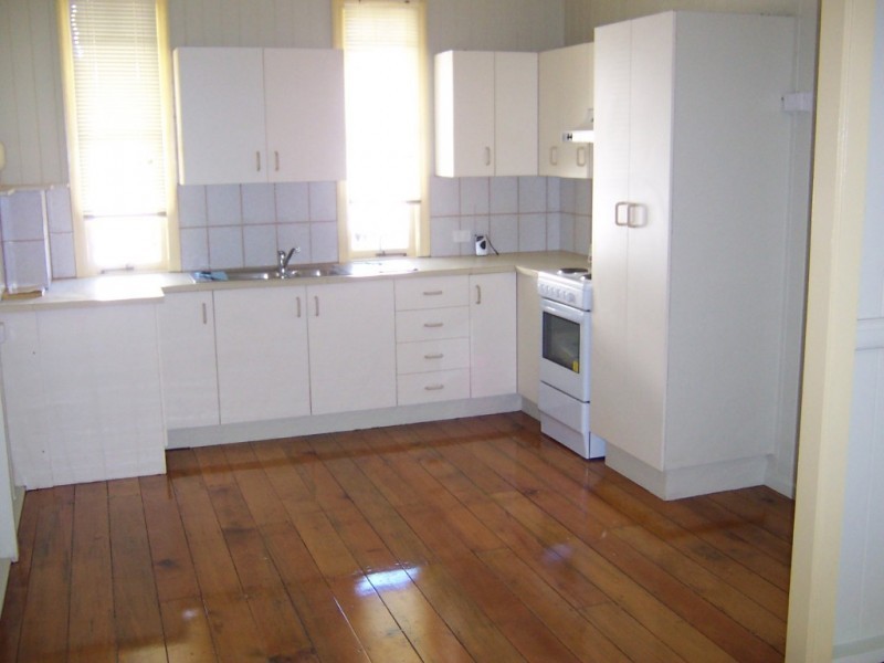 14 Campbell Street, Woodend QLD 4305