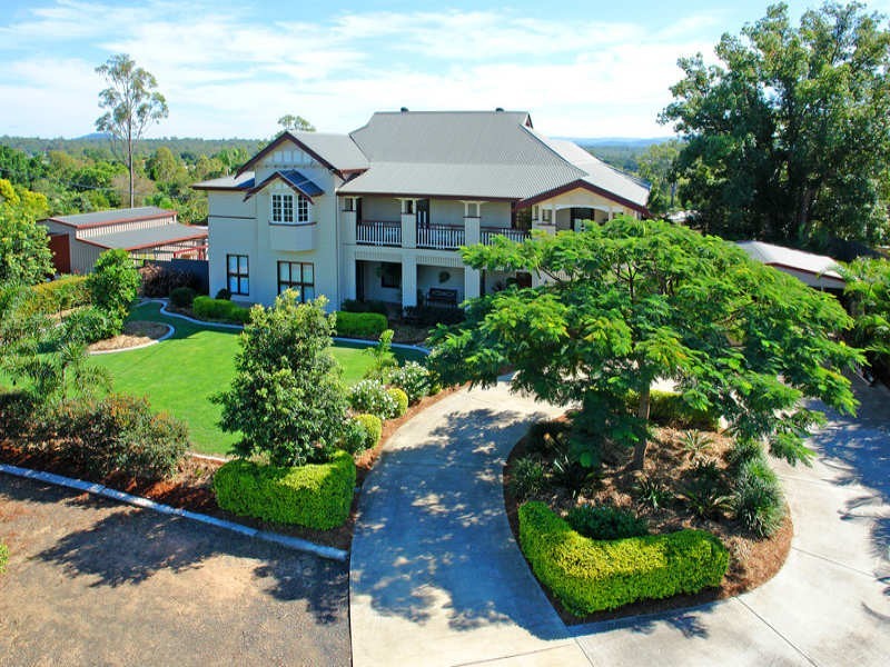 26 Welsby, North Booval QLD 4304