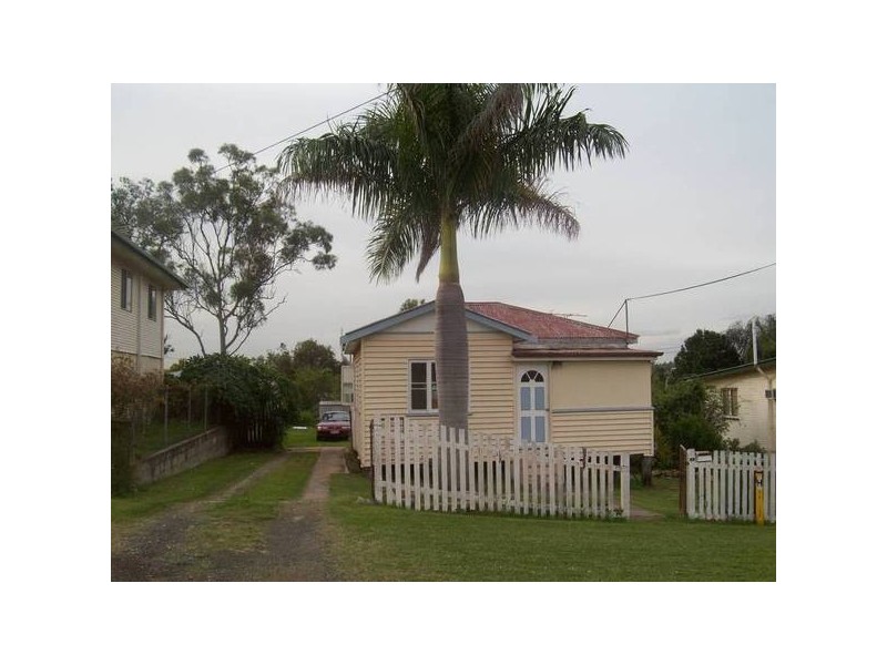 16 Balaclava Street, Churchill QLD 4305