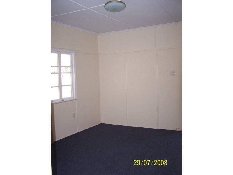 16 Harold Street, Bundamba QLD 4304