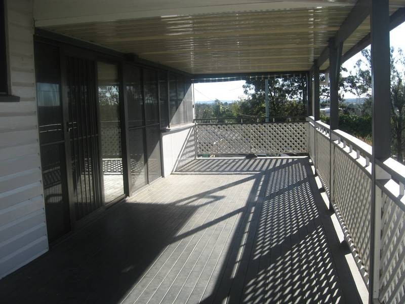 19 Creek Street, Bundamba QLD 4304