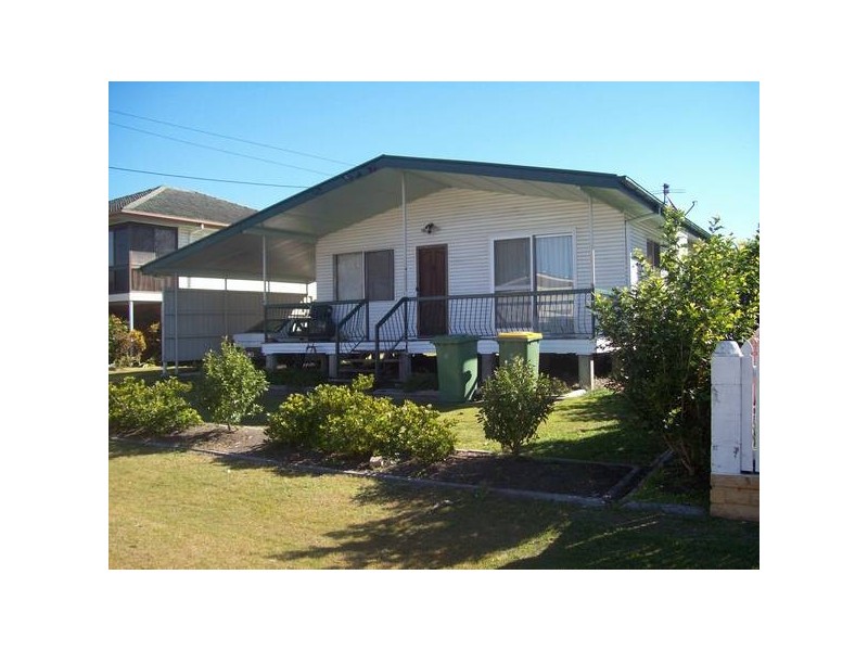 40 Logan Street, North Booval QLD 4304