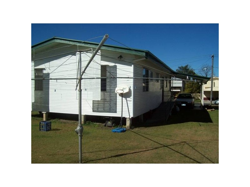 40 Logan Street, North Booval QLD 4304