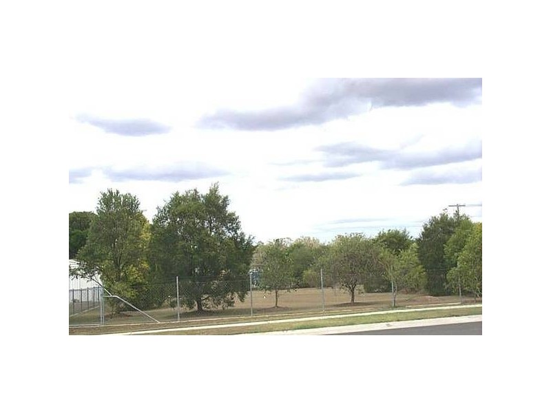 Walloon QLD 4306