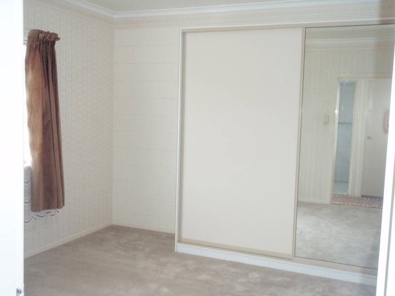 2/3 Birdwood Street, North Ipswich QLD 4305