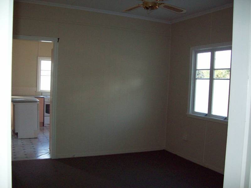 35 Doyle Street, Silkstone QLD 4304