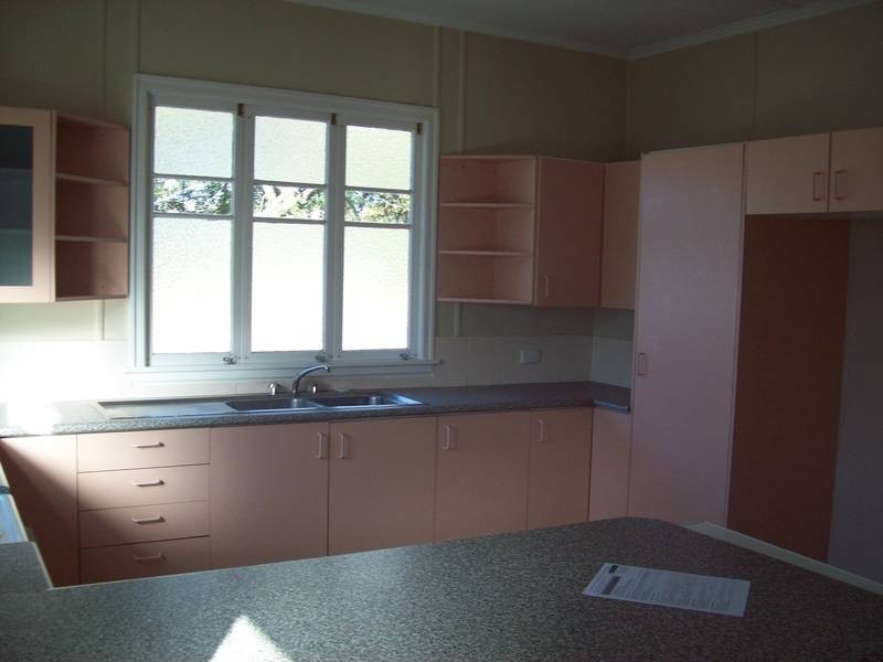 35 Doyle Street, Silkstone QLD 4304