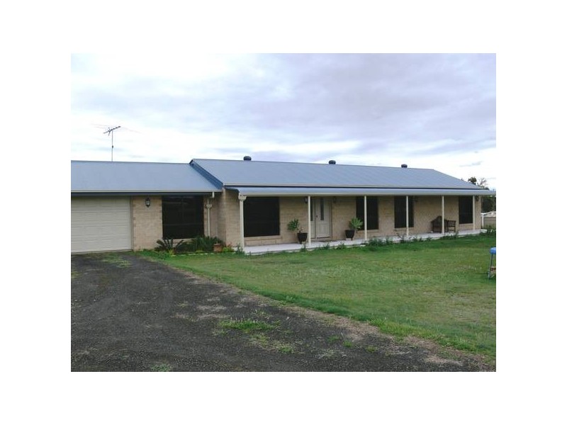 17 Graham Street, Hatton Vale QLD 4341