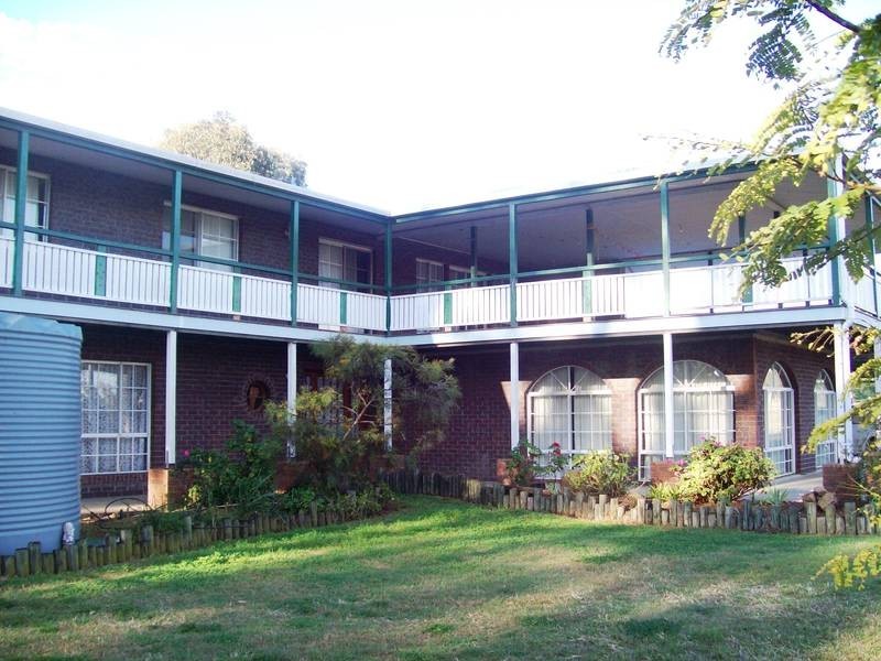 Walloon QLD 4306