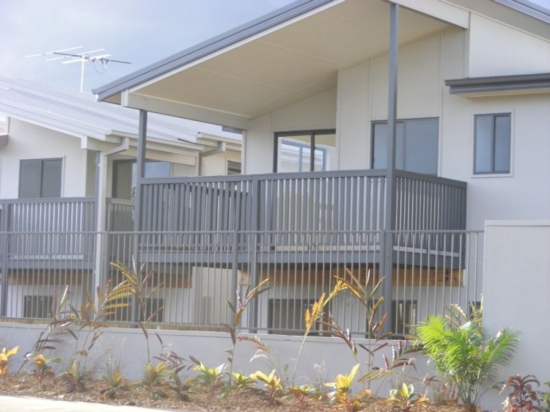 73/40-56 Gledson Street, Azzura Village, North Booval QLD 4304