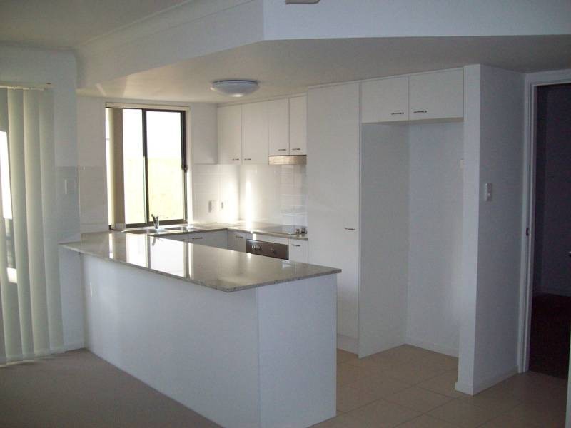 73/40-56 Gledson Street, Azzura Village, North Booval QLD 4304