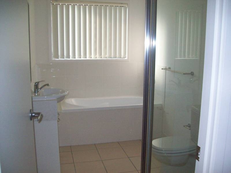 73/40-56 Gledson Street, Azzura Village, North Booval QLD 4304