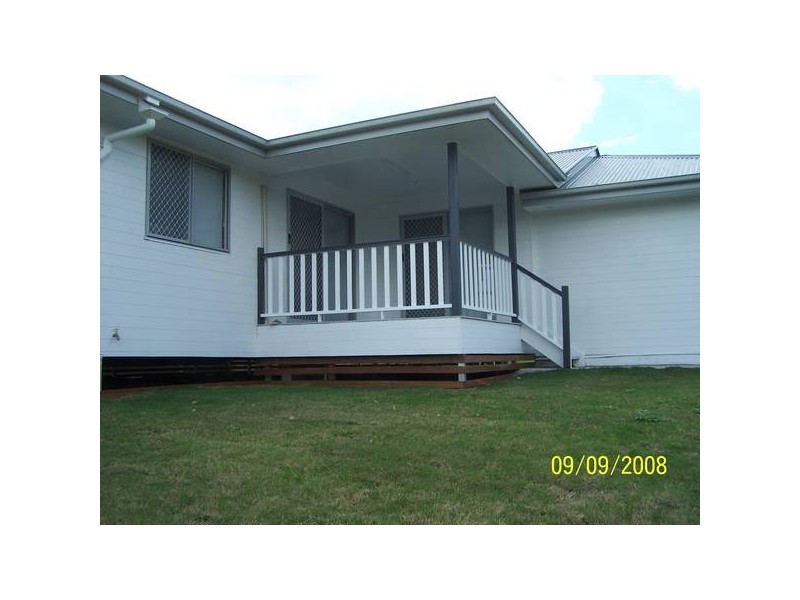 53 Skinner Crescent, Silkstone QLD 4304