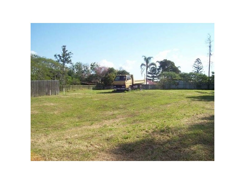 33 Margaret Street, Silkstone QLD 4304