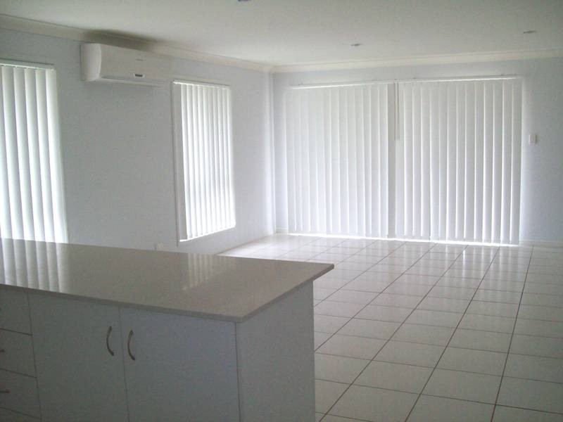 Flinders View QLD 4305