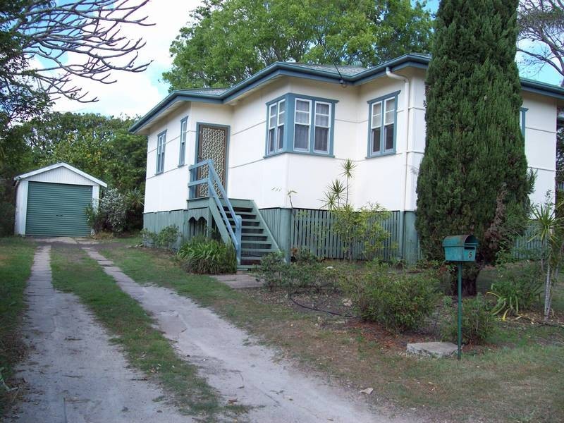 5 Rose Street, Eastern Heights QLD 4305