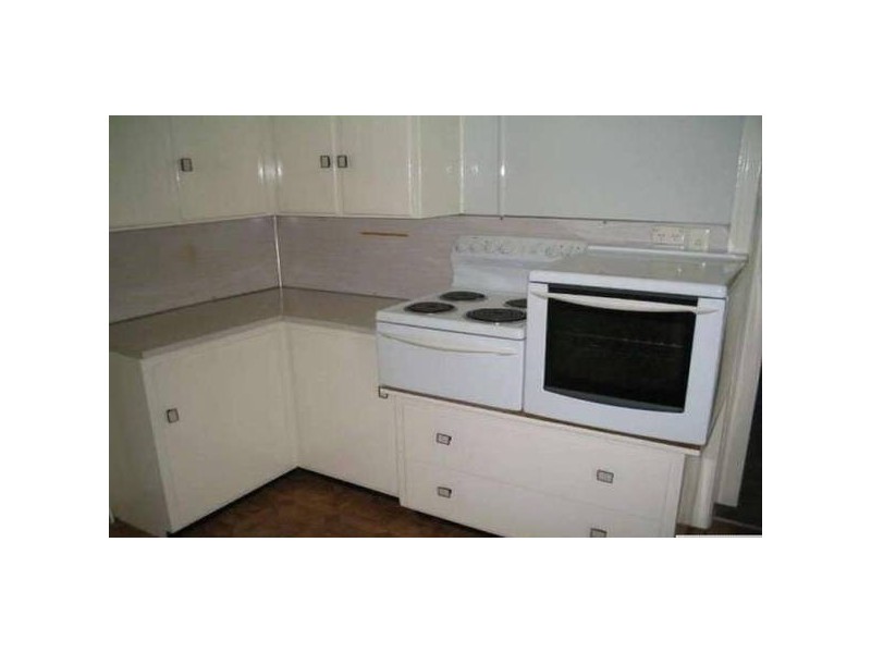 9 Gray Street, Ipswich QLD 4305