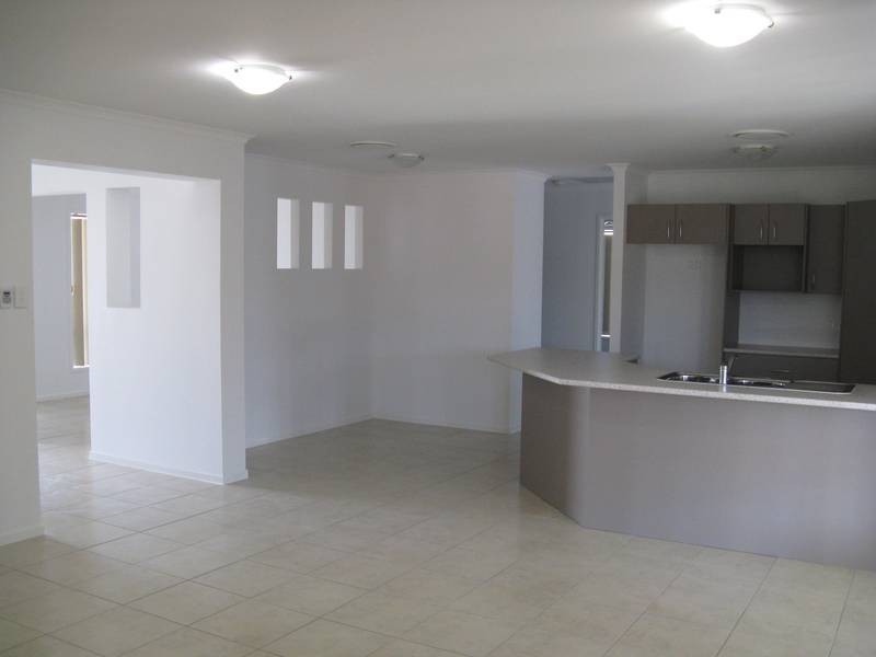 6 Oprah Court, Brassall QLD 4305