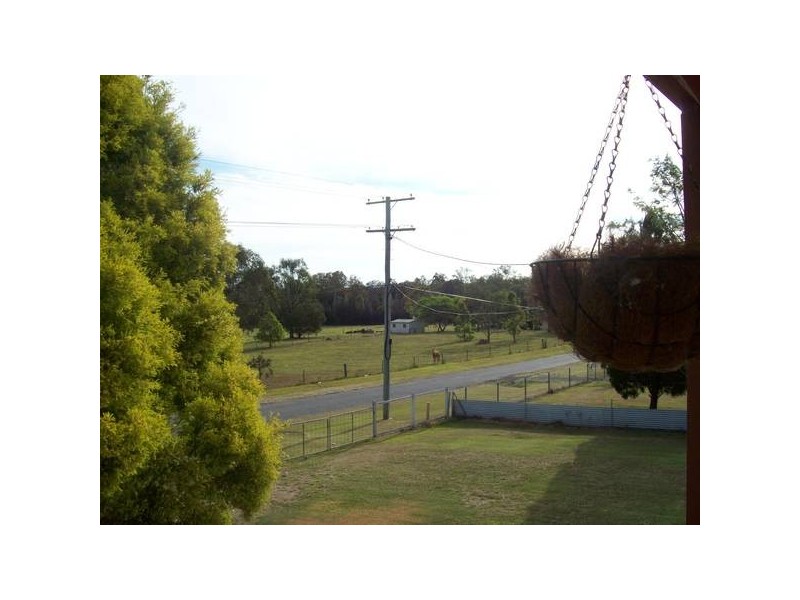 Walloon QLD 4306