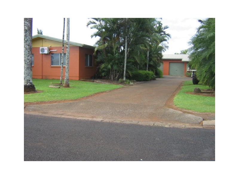 8 GRECH CLOSE, Wangan QLD 4871