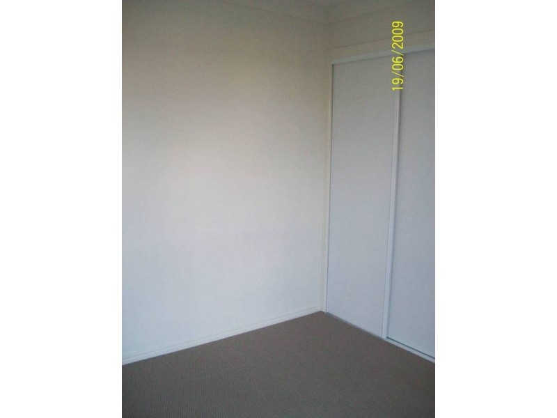 1/24 Christine Street, North Booval QLD 4304