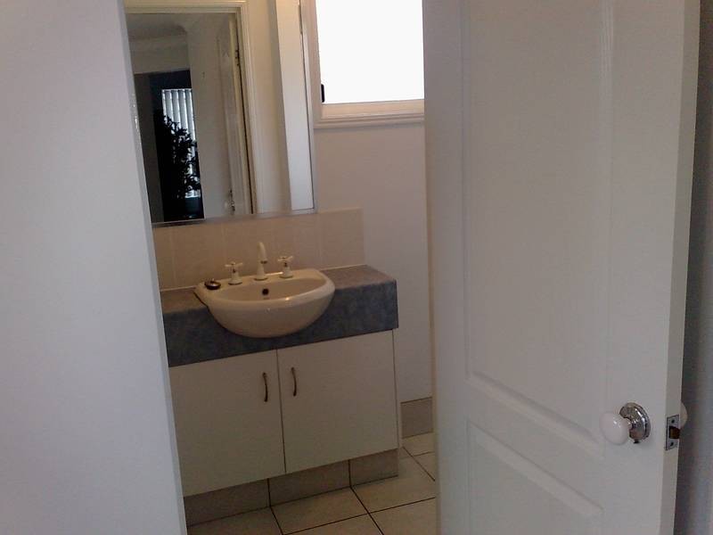 18 Anna Drive, Raceview QLD 4305