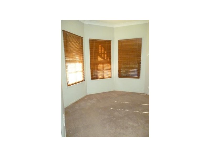 49 Admiral Court, Springfield Lakes QLD 4300