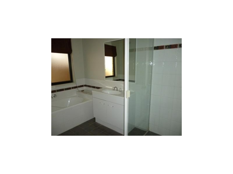 49 Admiral Court, Springfield Lakes QLD 4300