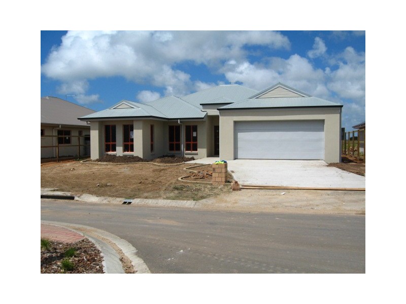 0 sunshine, Blacks Beach QLD 4740