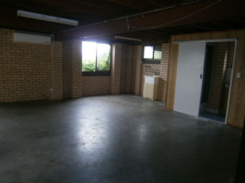 9 Maitland Street, Churchill QLD 4305