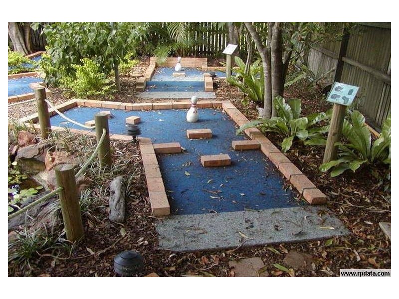 9 Maitland Street, Churchill QLD 4305