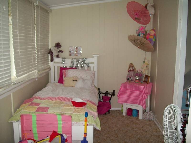 18 Canning Street, North Ipswich QLD 4305